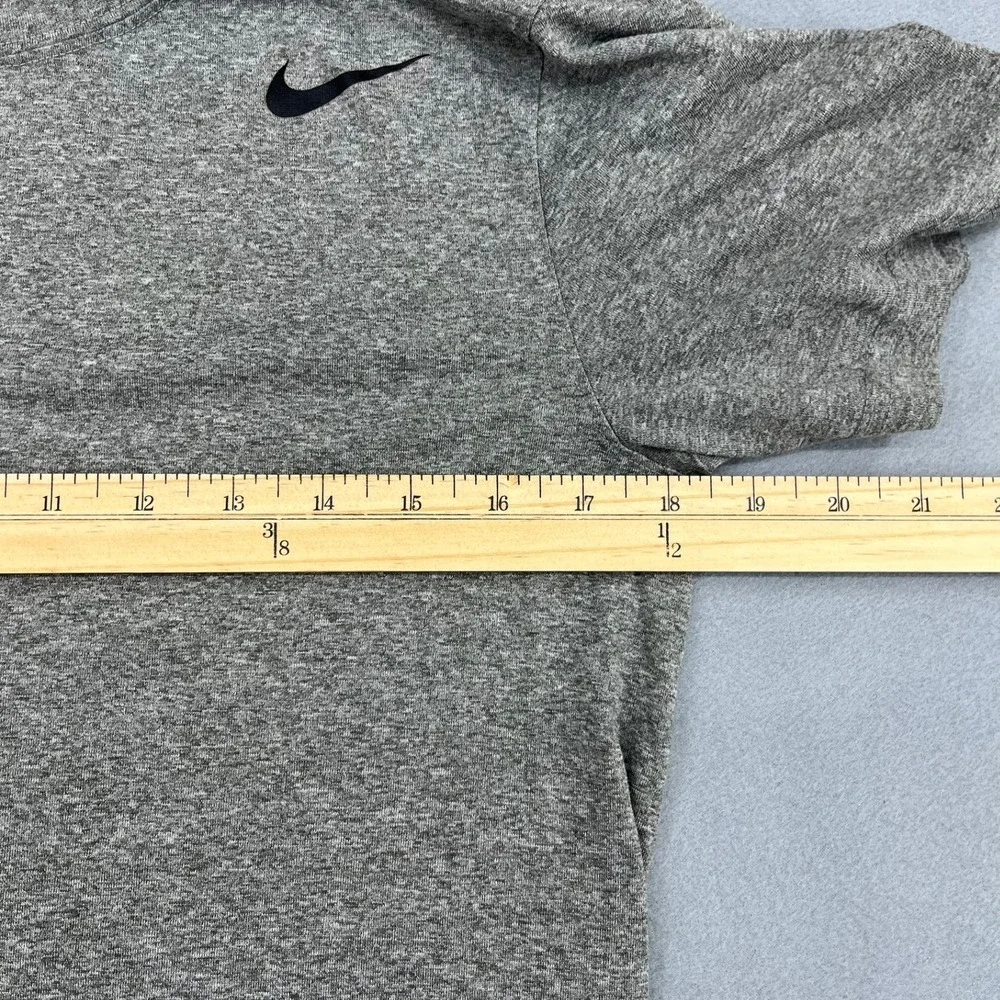 Nike Dri-FIT Mens Small Heather Gray Short‎ Sleeve Athletic Training T-Shirt
